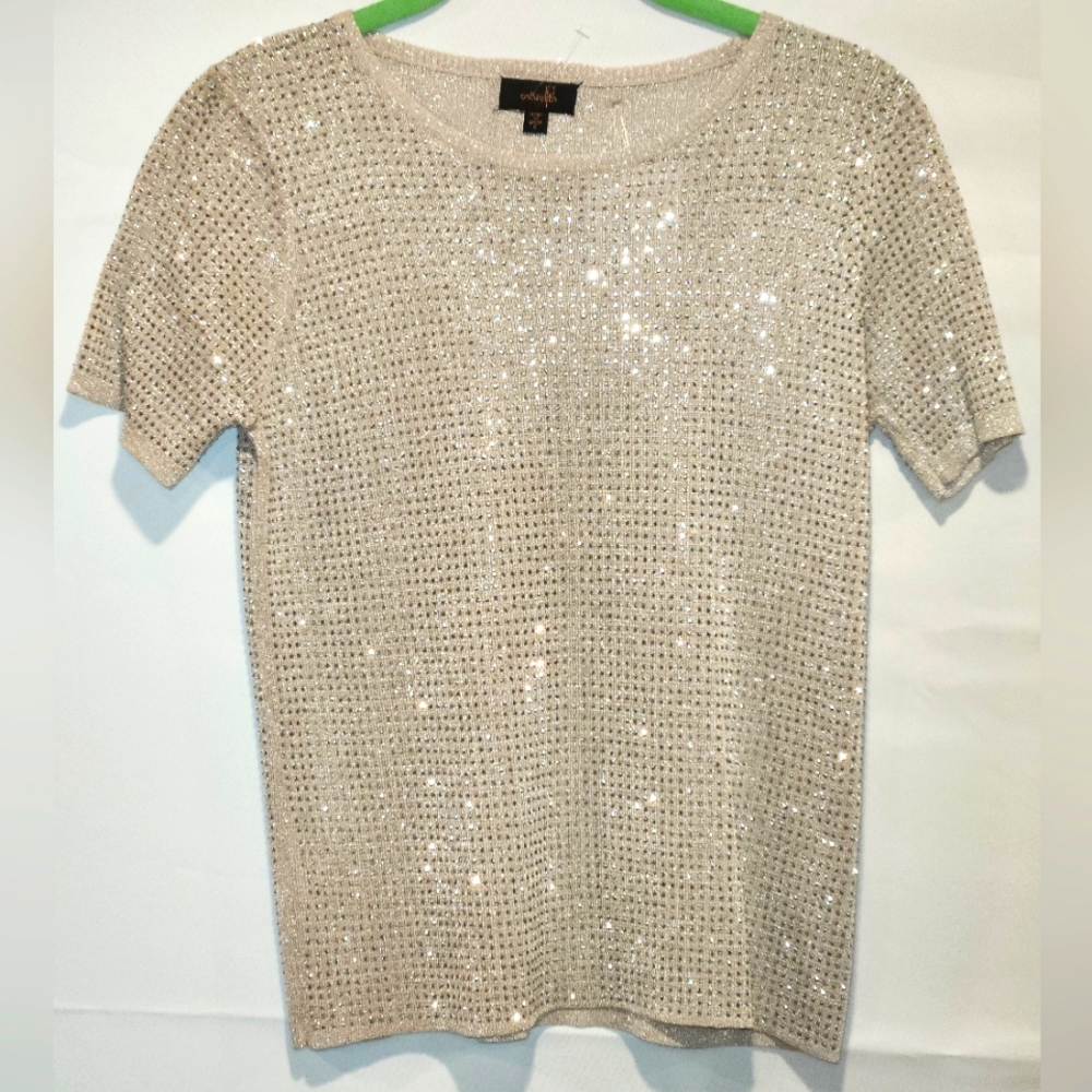 NWT ONTWELFTH WOMENS SHORT SLEEVE STUDDED KNIT TOP SIZE SMALL